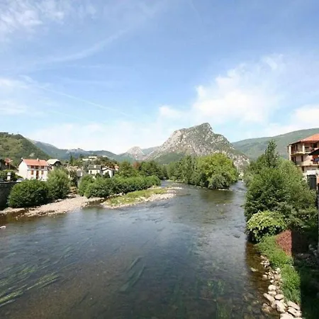 Arignac, 3 Pieces, 4 Personnes - Fr-1-419-53 Tatil Evi